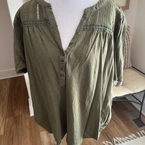 Knox Rose Green Short Sleeve Buttoned Blouse